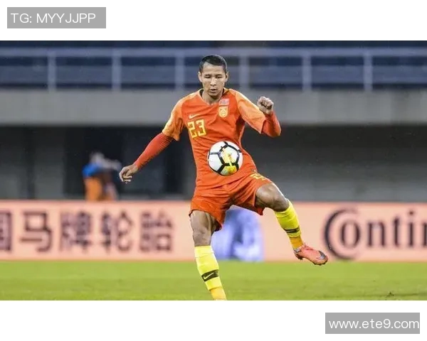 新疆足球崛起之星：探索本土球员在国内外赛场的精彩表现与发展潜力