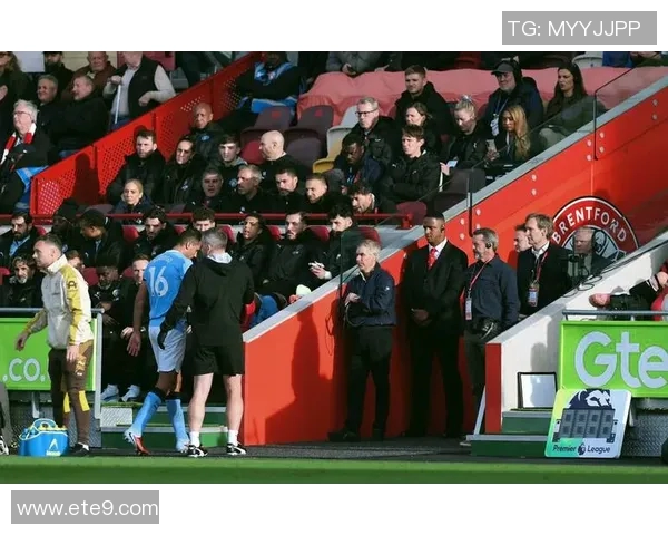足球球星肌肉变化历程与训练方法对竞技状态的深远影响分析